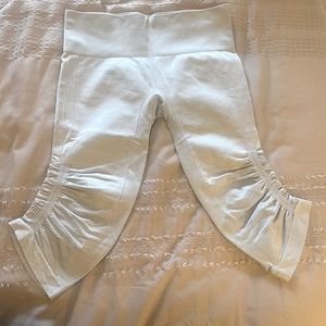 NWOT Lululemon In the Flow Crop II Leggings - Size 8